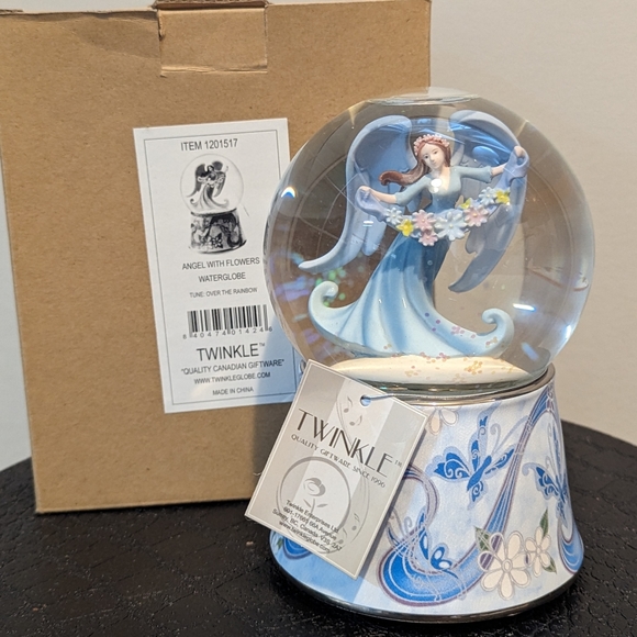 TWINKLE | musical waterglobe - Picture 3 of 8